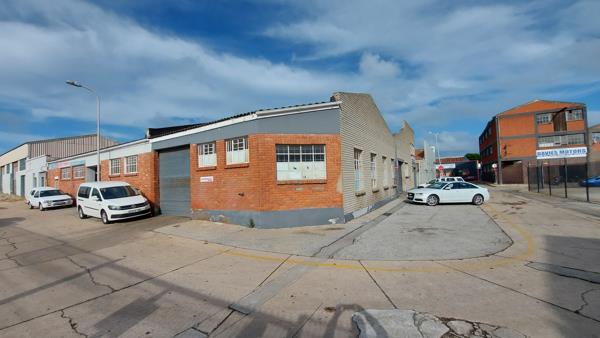 615 m² Industrial space