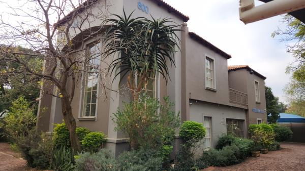 492  m² Commercial space