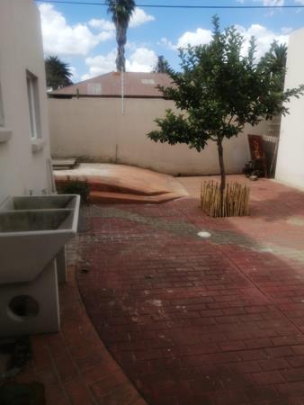 1 Bedroom Garden Cottage