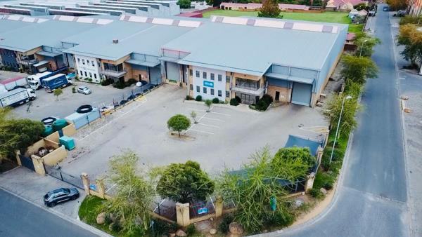 2 371  m² Industrial space