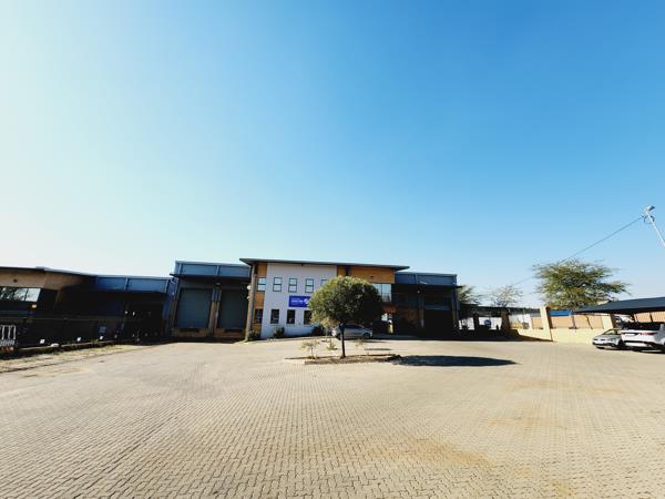 2 424  m² Industrial space