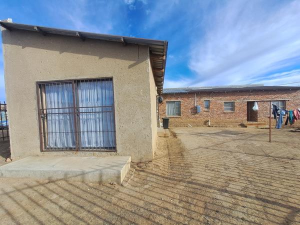 2 Bedroom House