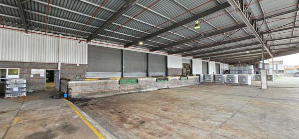 7 000  m² Industrial space