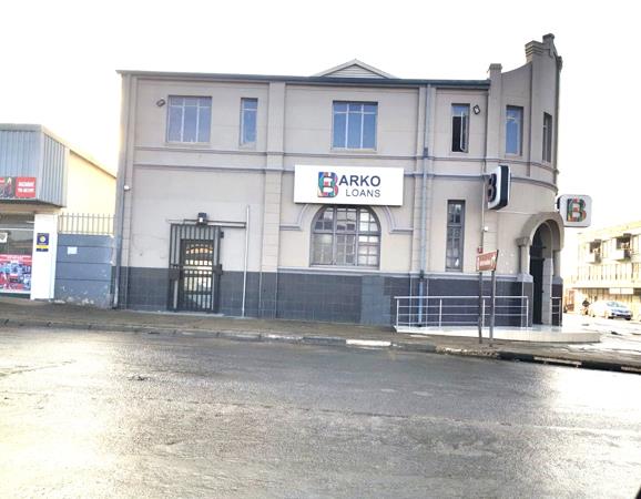 749  m² Office Space