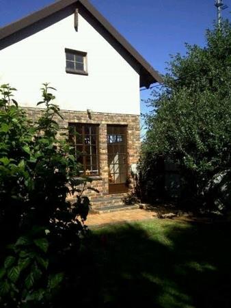 1 Bedroom Garden Cottage