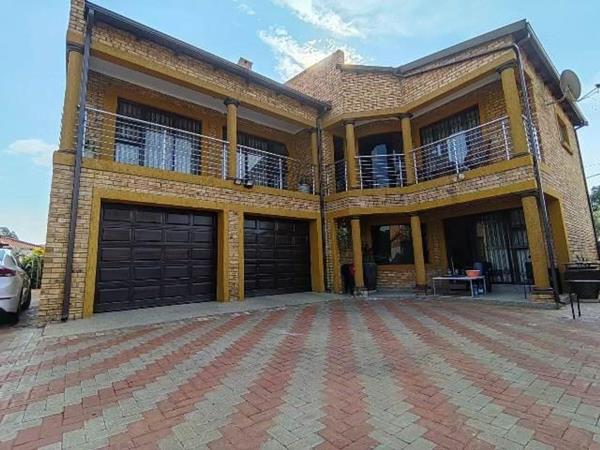 5 Bedroom House