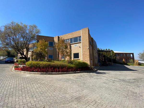 615 m² Industrial space