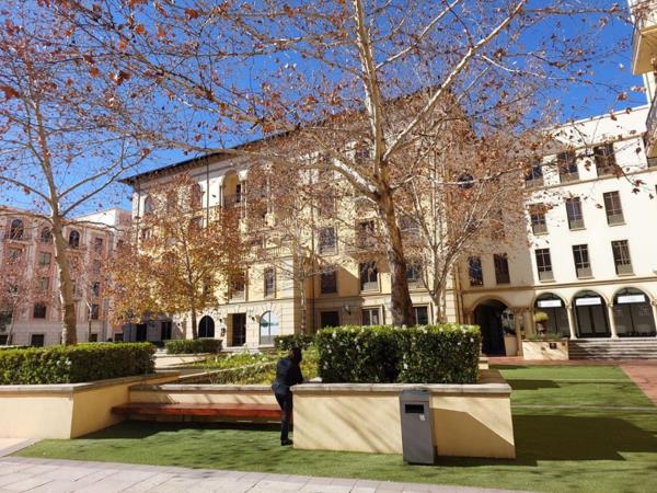 315 m² Commercial space