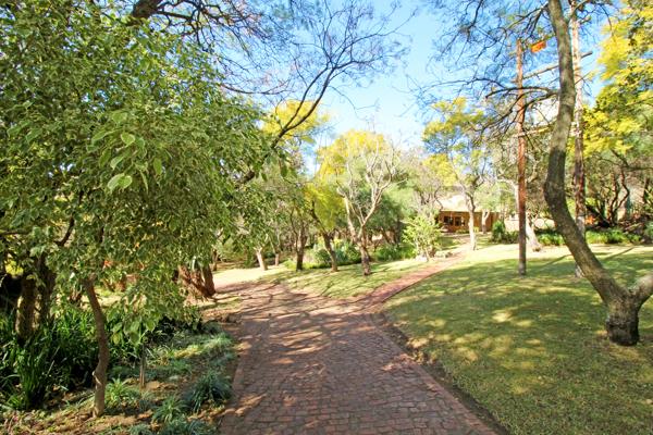 1 500  m² Commercial space