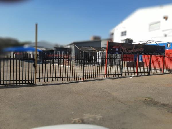 2 100 m² Retail Space