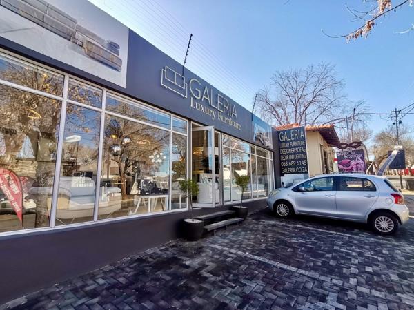 713 m² Commercial space