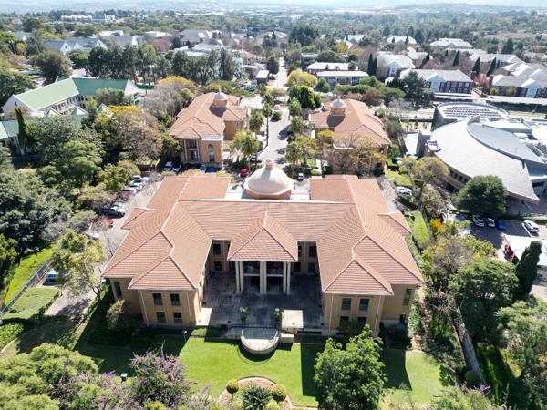 4 790  m² Commercial space