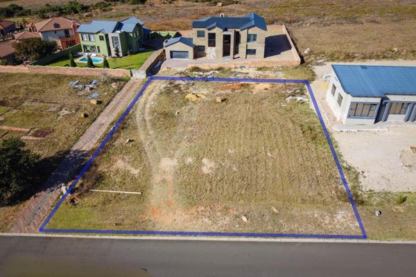 1 296 m² Land