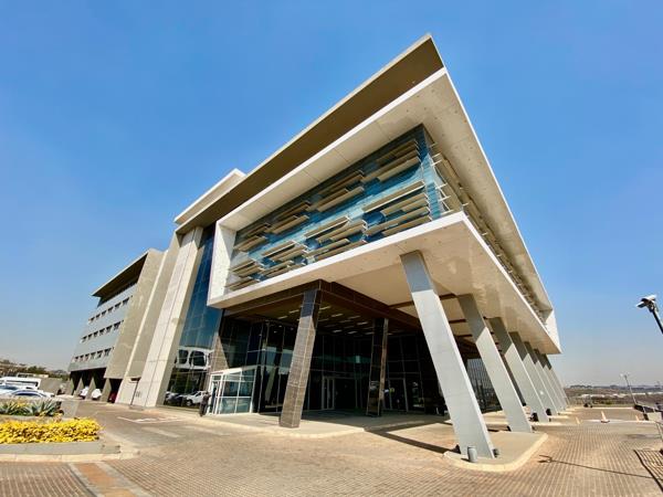 572 m² Office Space