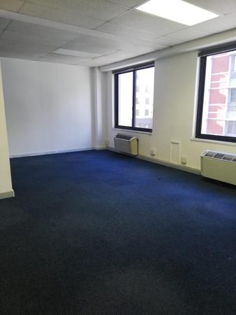 64  m² Office Space