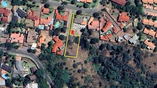 1 200 m² Land