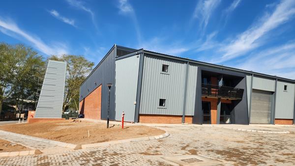 250  m² Industrial space