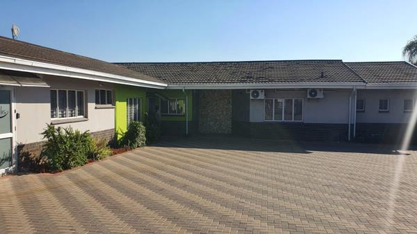 225 m² Commercial space