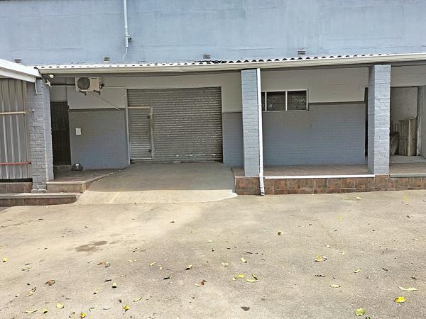 135  m² Commercial space