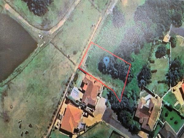915 m² Land