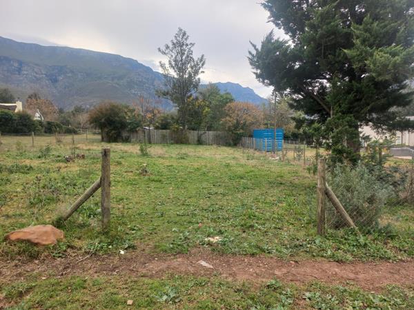 713 m² Land