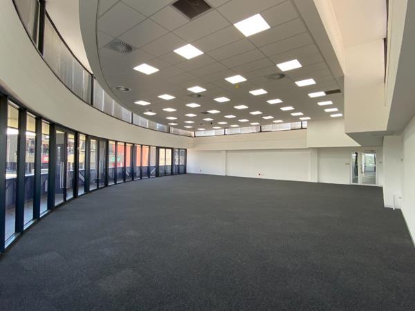 282  m² Office Space