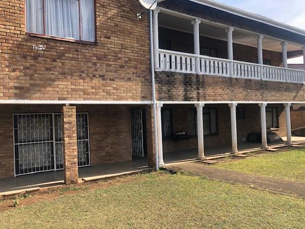 8 Bedroom House