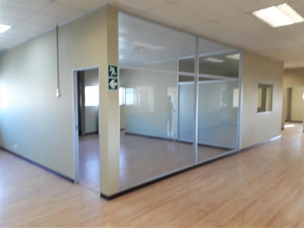 380  m² Commercial space