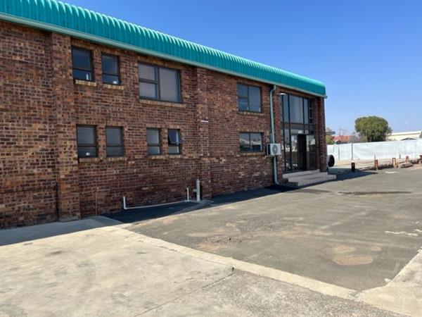 478  m² Commercial space