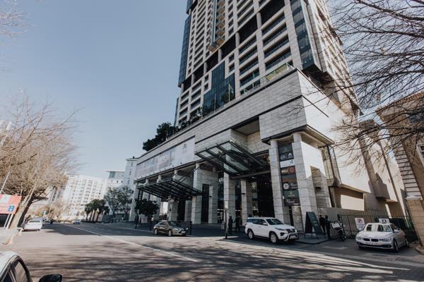 242  m² Commercial space