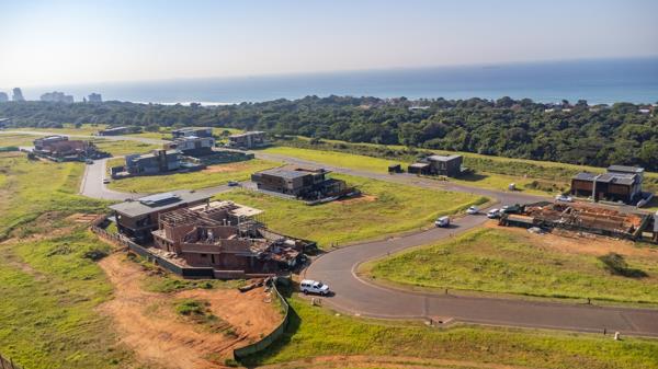 1 074 m² Land