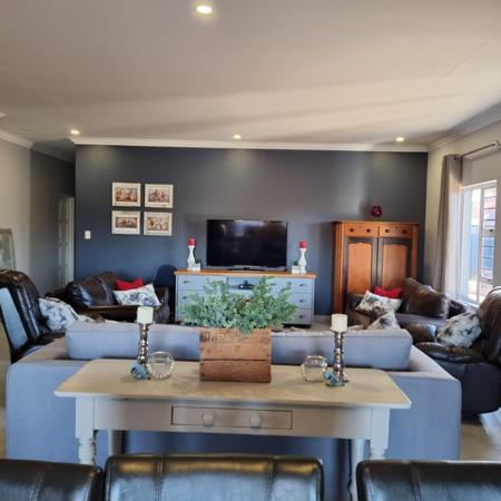 6 Bedroom House