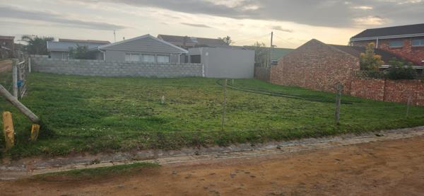 327 m² Land