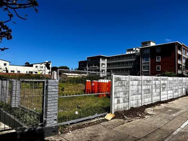 2 401 m² Land