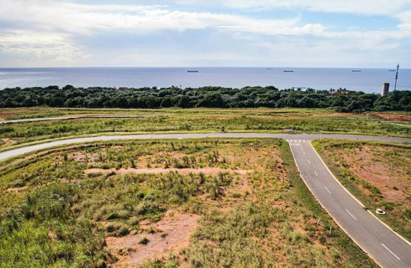 931 m² Land
