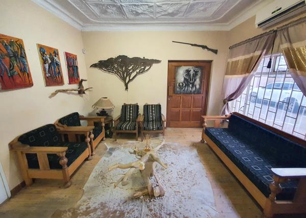 346  m² Commercial space