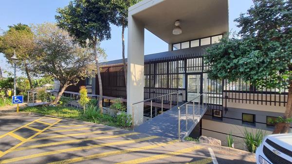 386  m² Office Space