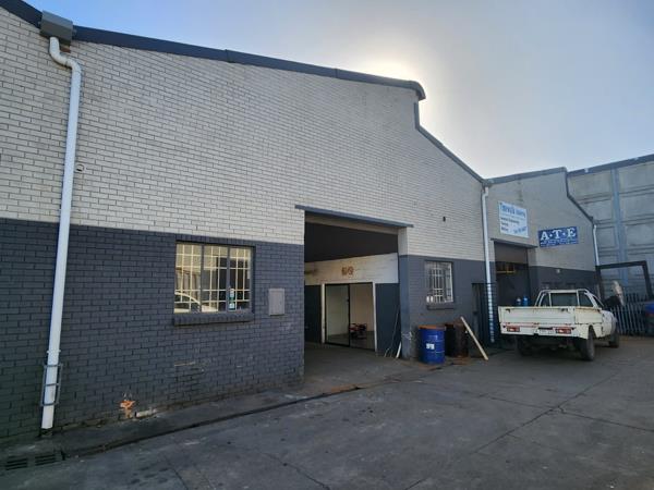 369 m² Industrial space