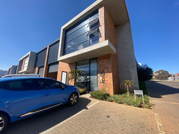 300  m² Industrial space