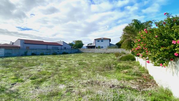 670 m² Land
