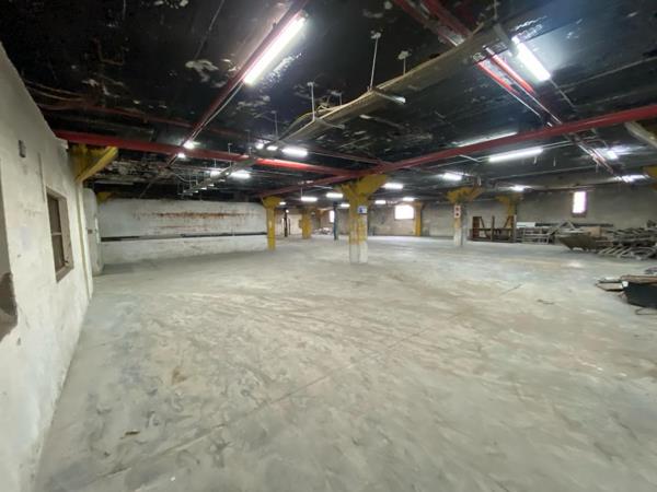 3 500  m² Industrial space