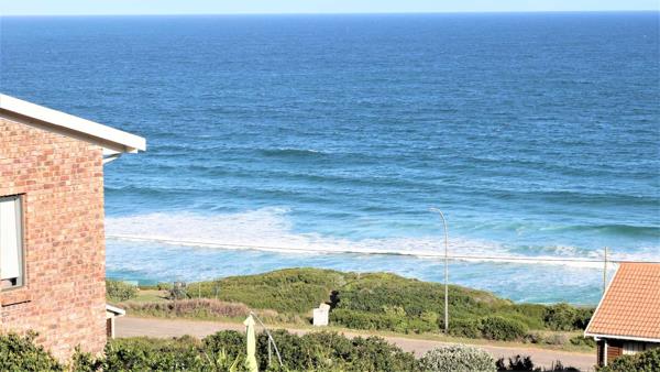 718 m² Land