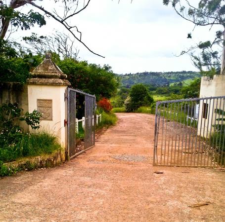 30 000  m² Commercial space