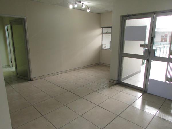 257  m² Commercial space