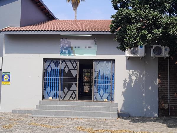 177  m² Commercial space