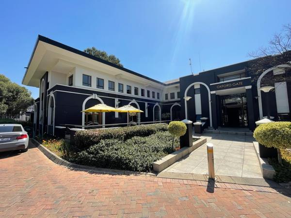 639 m² Commercial space