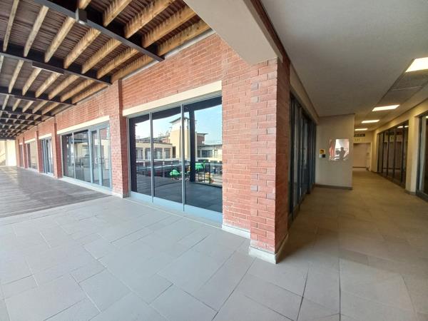 1 095 m² Commercial space