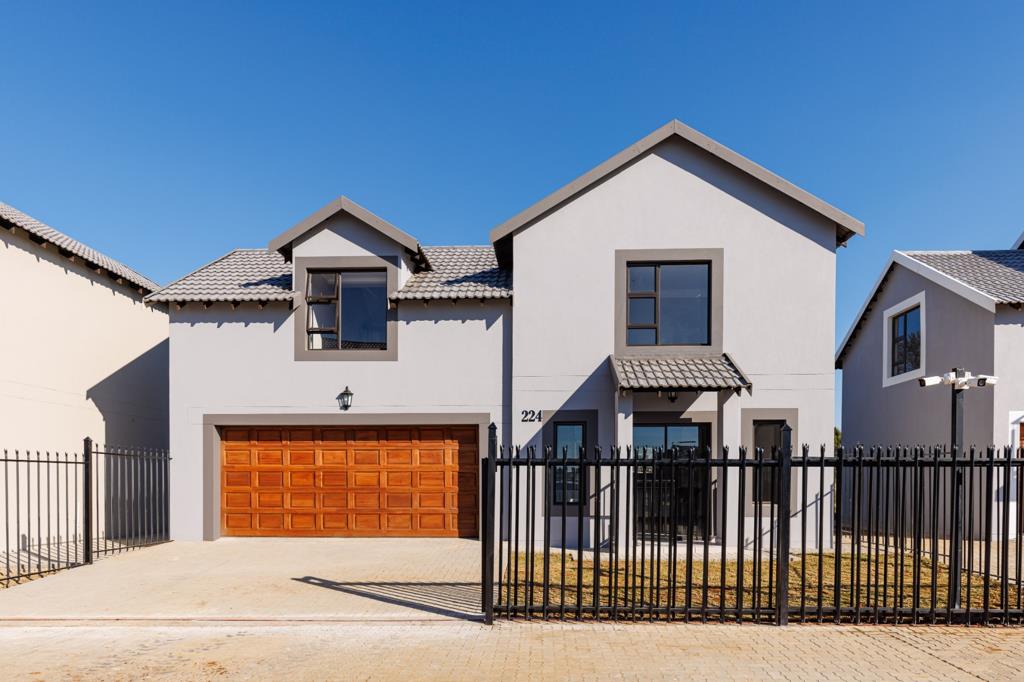 3 Bedroom Townhouse