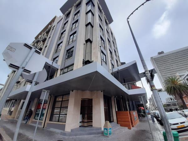 215 m² Commercial space