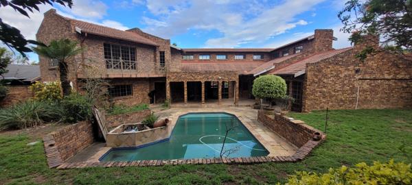 6 Bedroom House